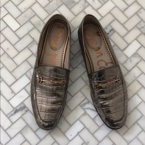 Sam Edelman silver croc flats size 9 39